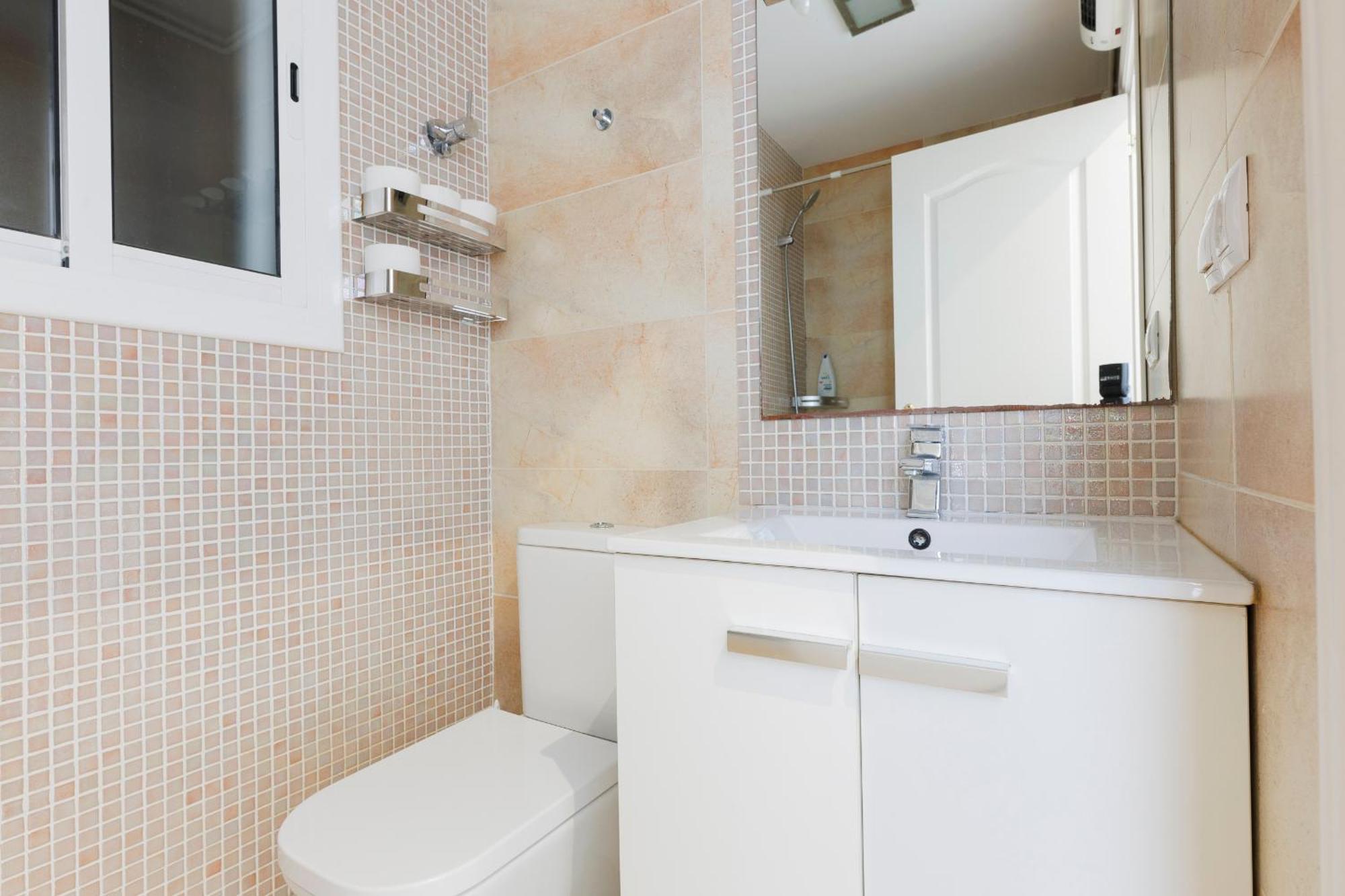 Aparteasy - Private Terrace, 3-Bedroom Apartment Barcelona Exterior photo