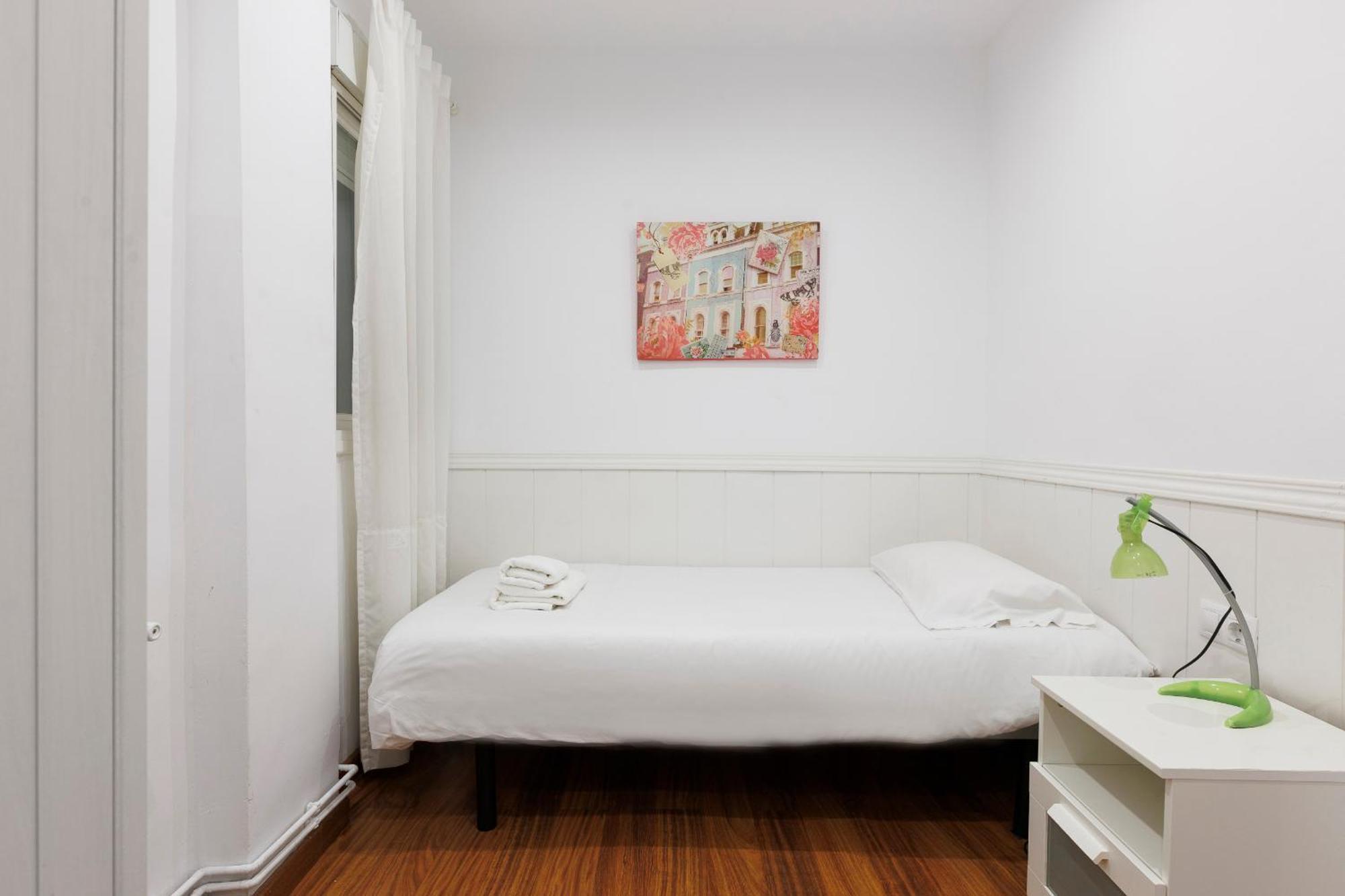 Aparteasy - Private Terrace, 3-Bedroom Apartment Barcelona Exterior photo